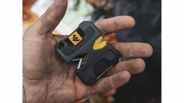 iv_Work Sharp Pivot Knife Sharpener_1